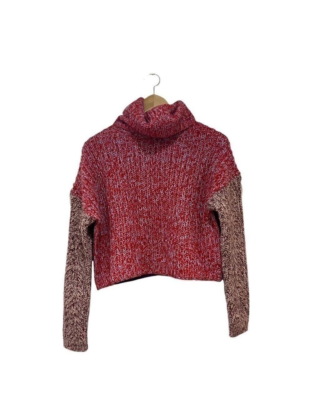 ONLY reversible (front to back) soft knit slight crop turtleneck sweate…